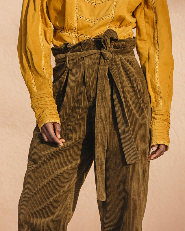 Pantalon velours côtelé kaki, taille haute, jambes droites - Pantalons & combinaisons Mes Demoiselles - Image 3