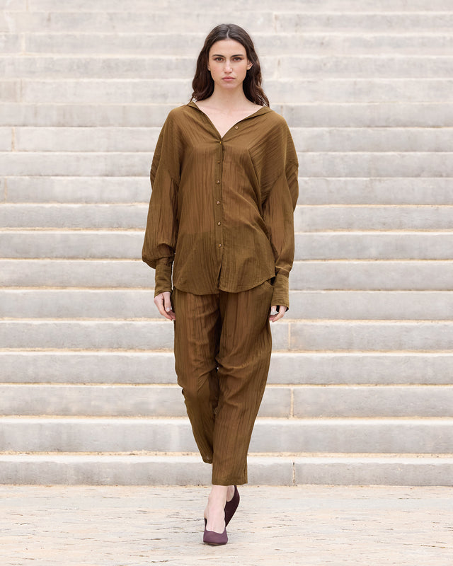 Chemise souple et longue en gaze de coton et soie kaki - Chemises & tops Mes Demoiselles - Image 1