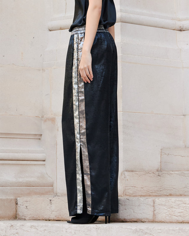 Pantalon souple brillant avec bandes latérales - Pantalons & combinaisons Mes Demoiselles - Image 2