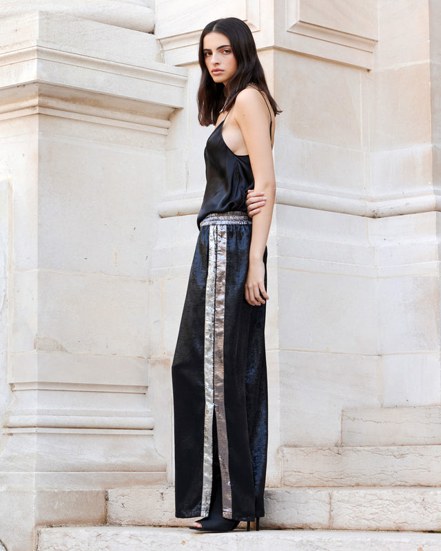 Pantalon Sirene - Noir : Pantalon souple brillant avec bandes latérales Mes Demoiselles - Image 3
