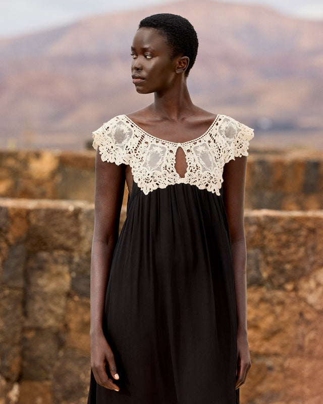 Robe longue en georgette de viscose et guipure – Noir et écru - Robes Mes Demoiselles - Image 2