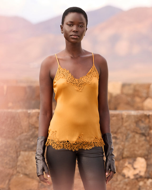 Caraco en soie et dentelle – Ocre - Chemises & tops Mes Demoiselles - Image 1