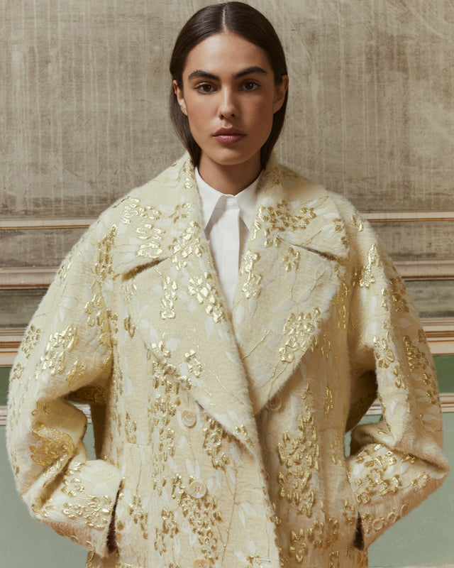 Long manteau écru en jacquard avec dessin lurex doré - Manteaux & vestes Mes Demoiselles - Image 1