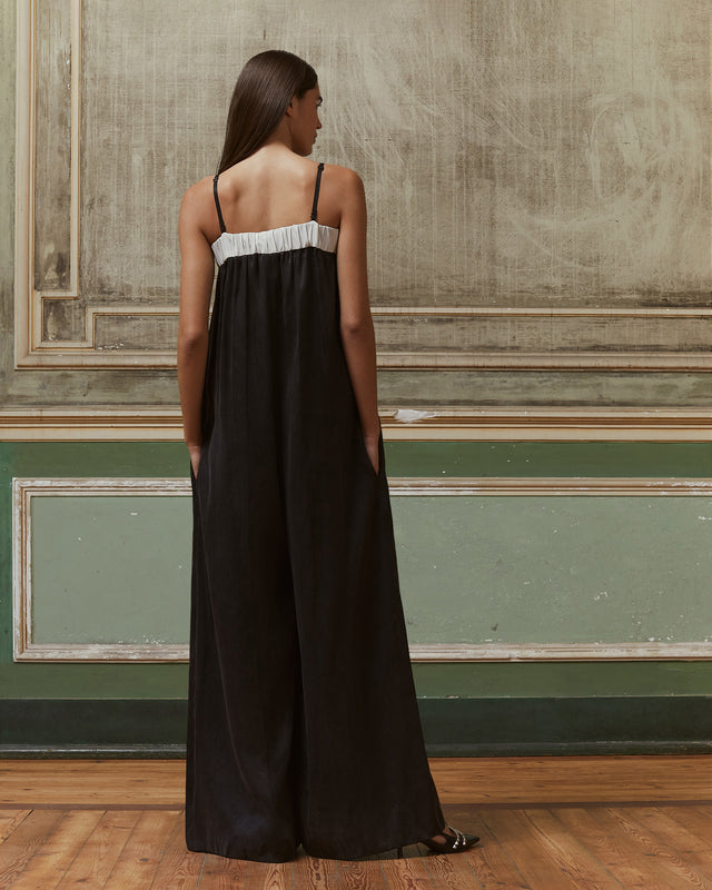 Combinaison Fred - Noir : Combinaison pantalon noire en lyocell Mes Demoiselles - Image 3