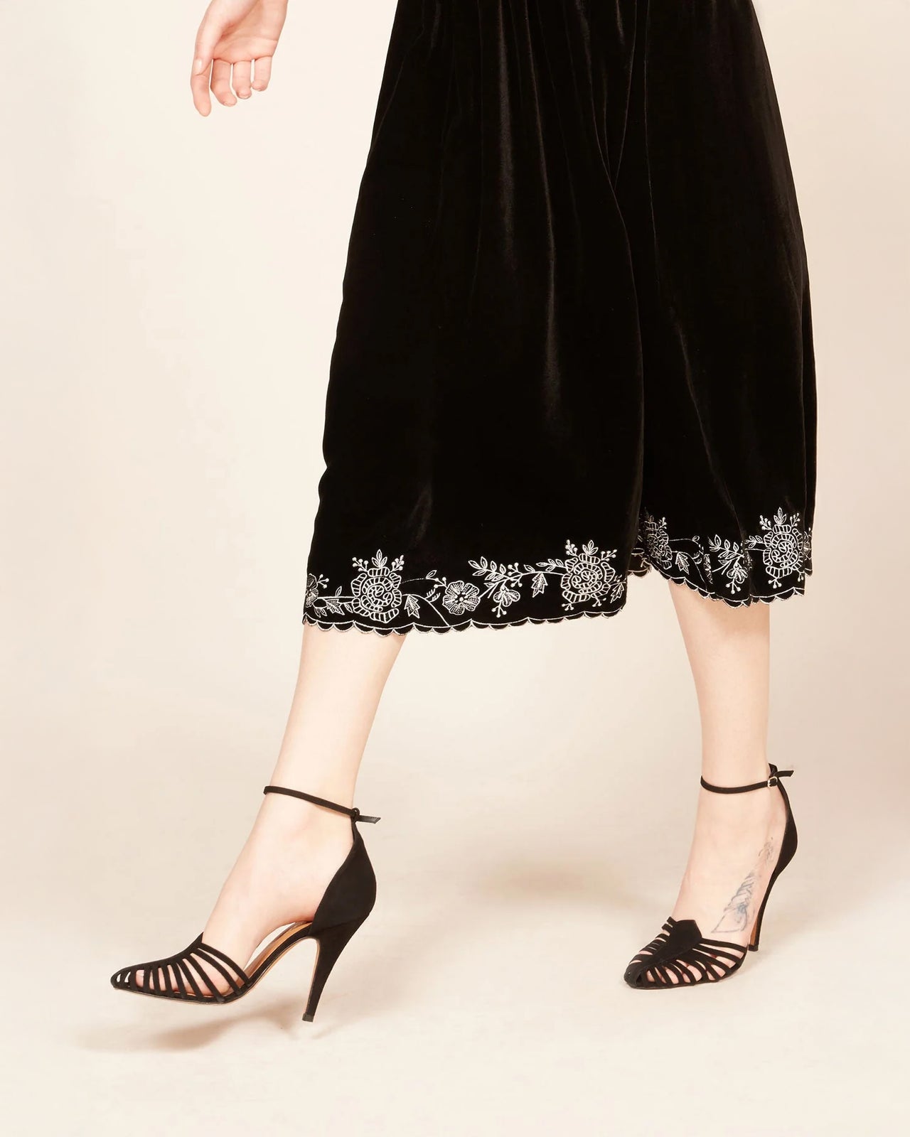 Venitiennes Heels - Black - Image 1