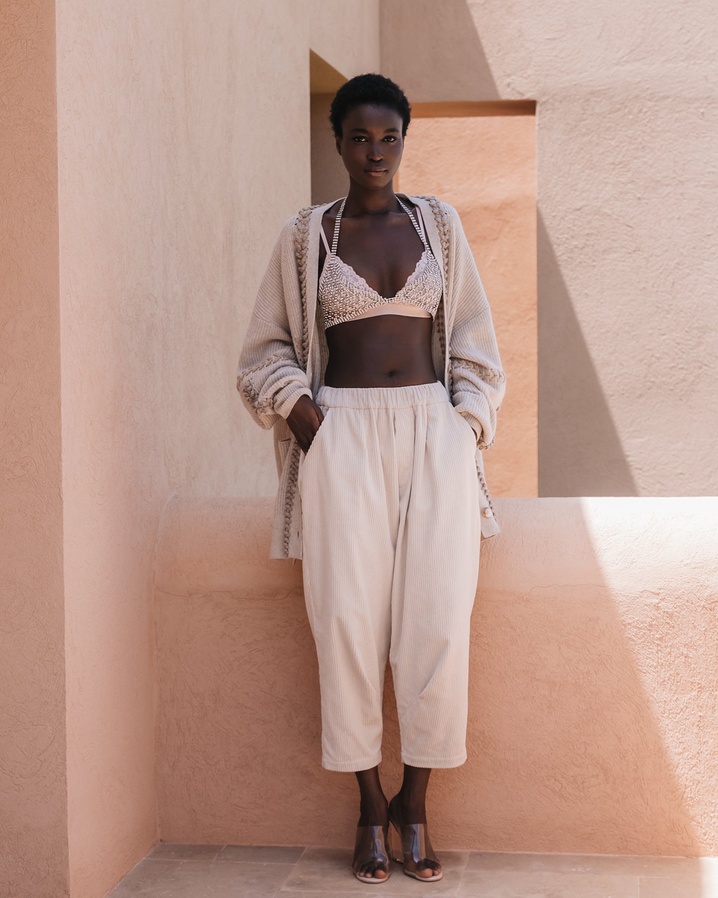 Pantalon velours côtelé écru, coupe ample moderne et confortable - Pantalons & combinaisons Mes Demoiselles