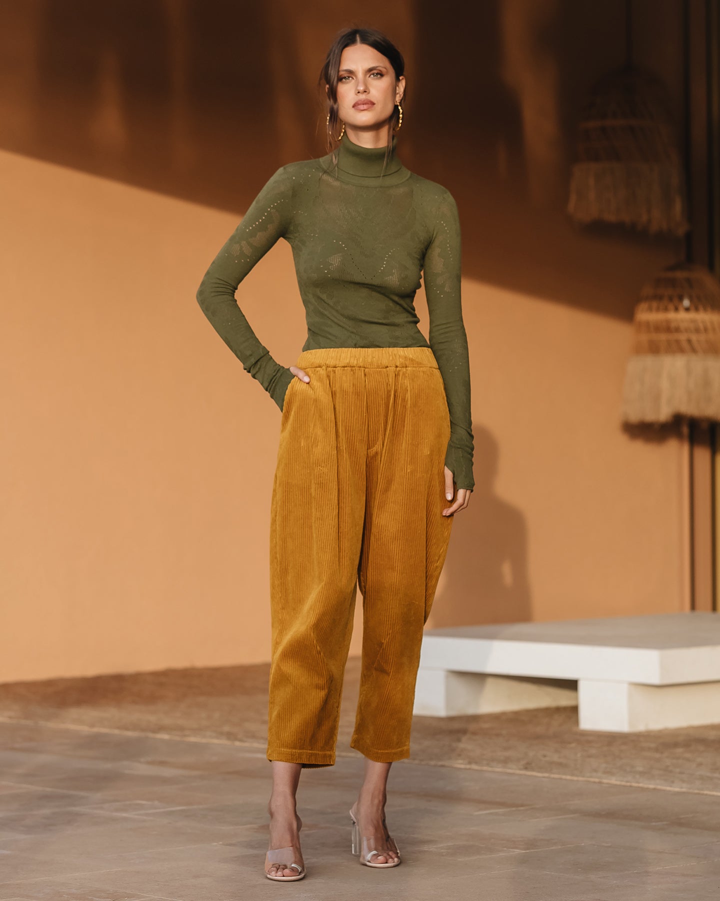Pantalon velours côtelé ocre, coupe ample moderne, confort - élégance - Pantalons & combinaisons Mes Demoiselles
