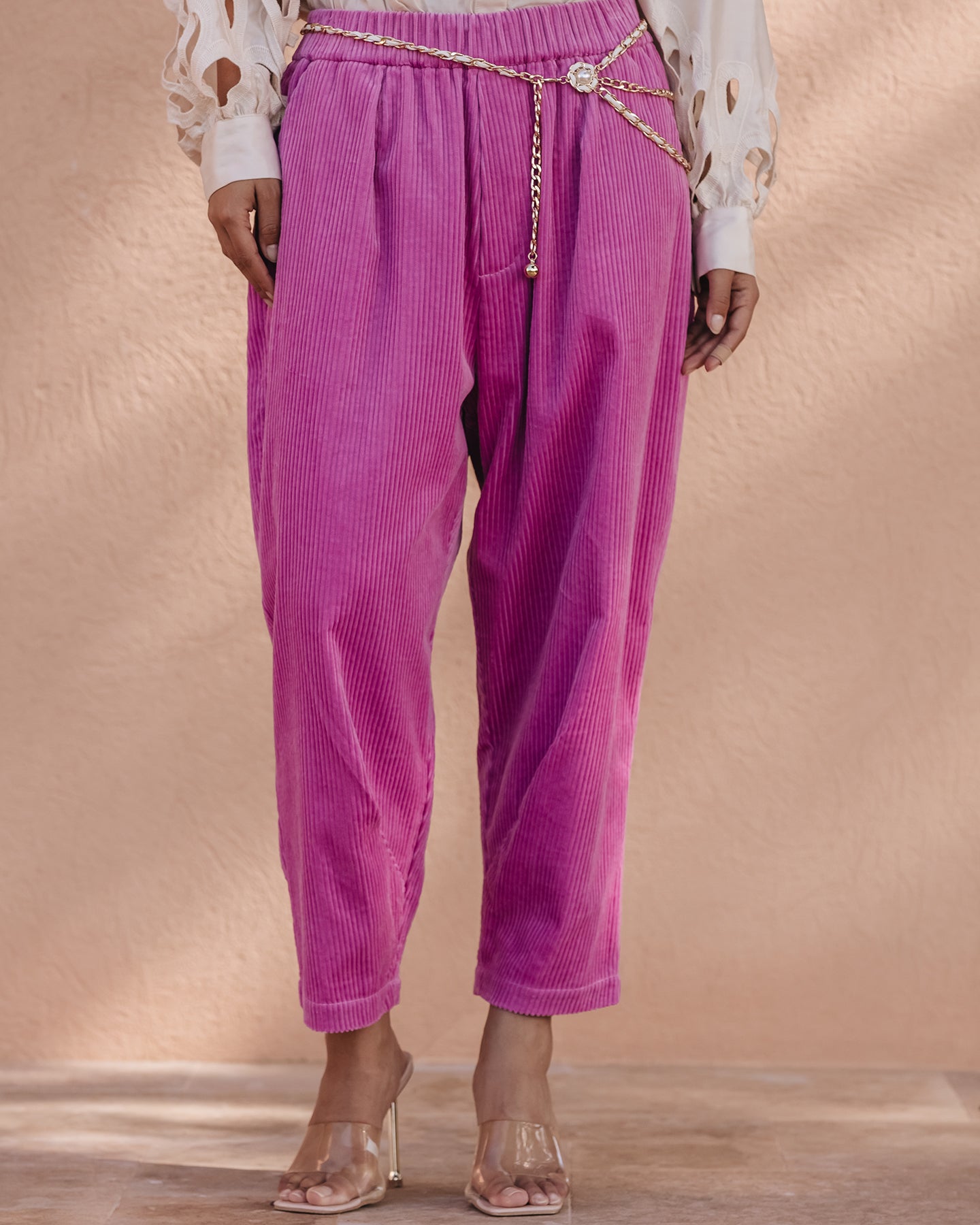 Pantalon velours côtelé rose, coupe ample, moderne et élégant - Pantalons & combinaisons Mes Demoiselles