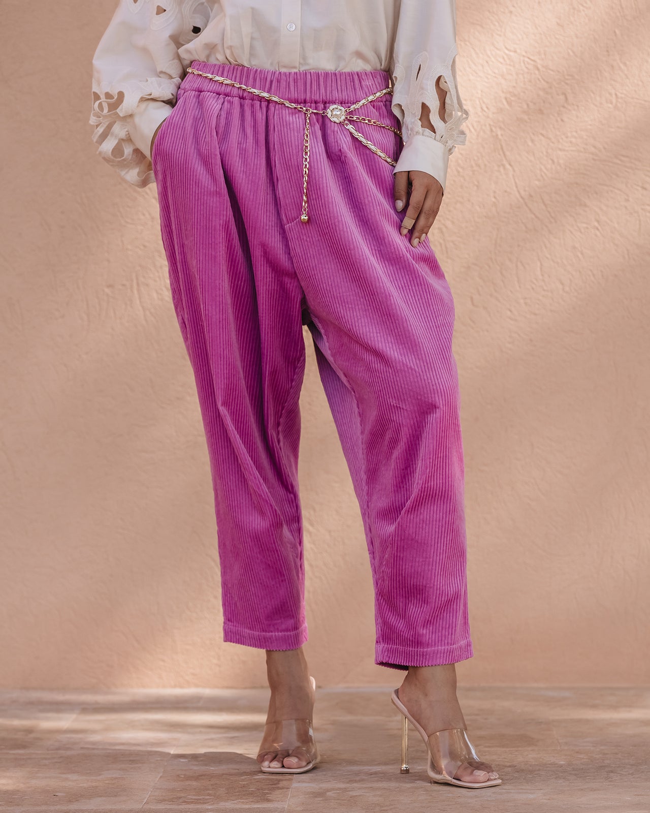 Pantalon velours côtelé rose, coupe ample, moderne et élégant - Pantalons & combinaisons Mes Demoiselles - Image 3