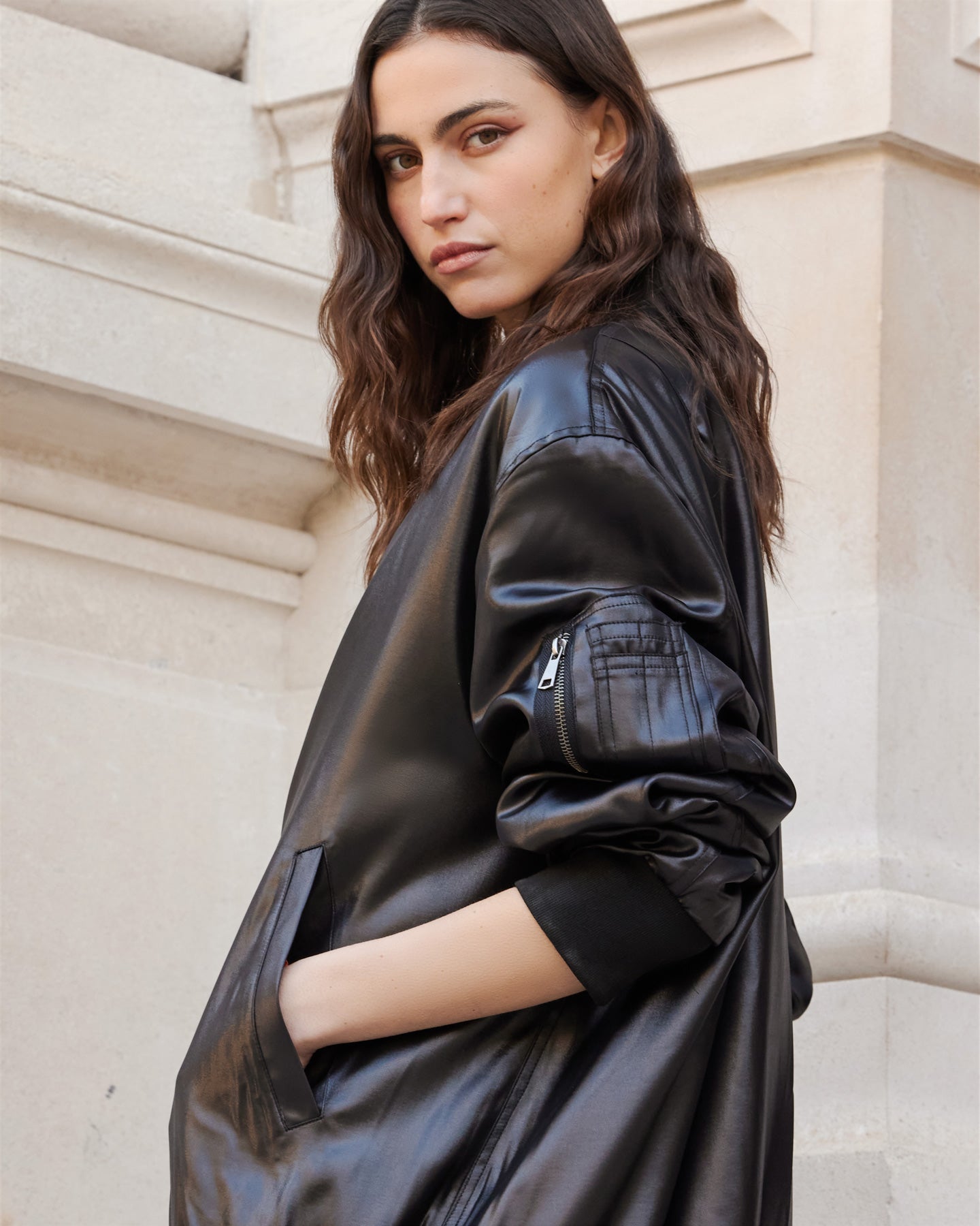 Bomber en satin noir shiny - Manteaux & vestes Mes Demoiselles