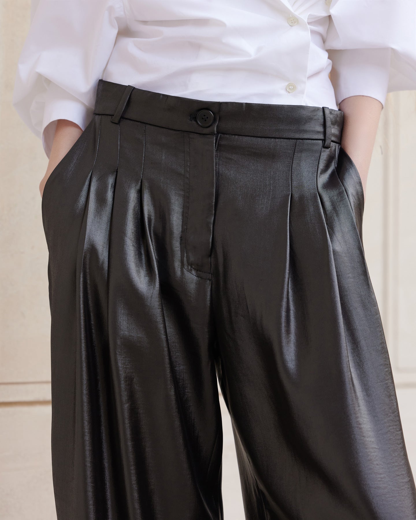 Pantalon Diva - Noir : Pantalon noir en satin shiny Mes Demoiselles