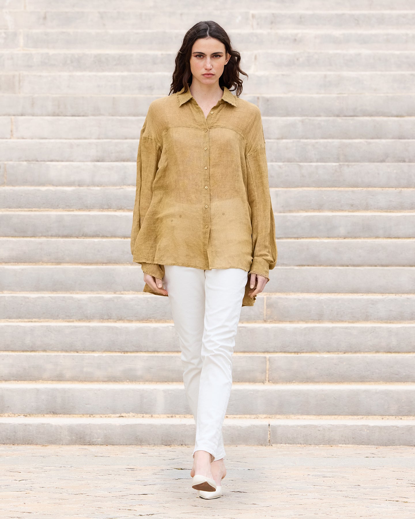 Chemise au joli volume en lin couleur beige - Chemises & tops Mes Demoiselles