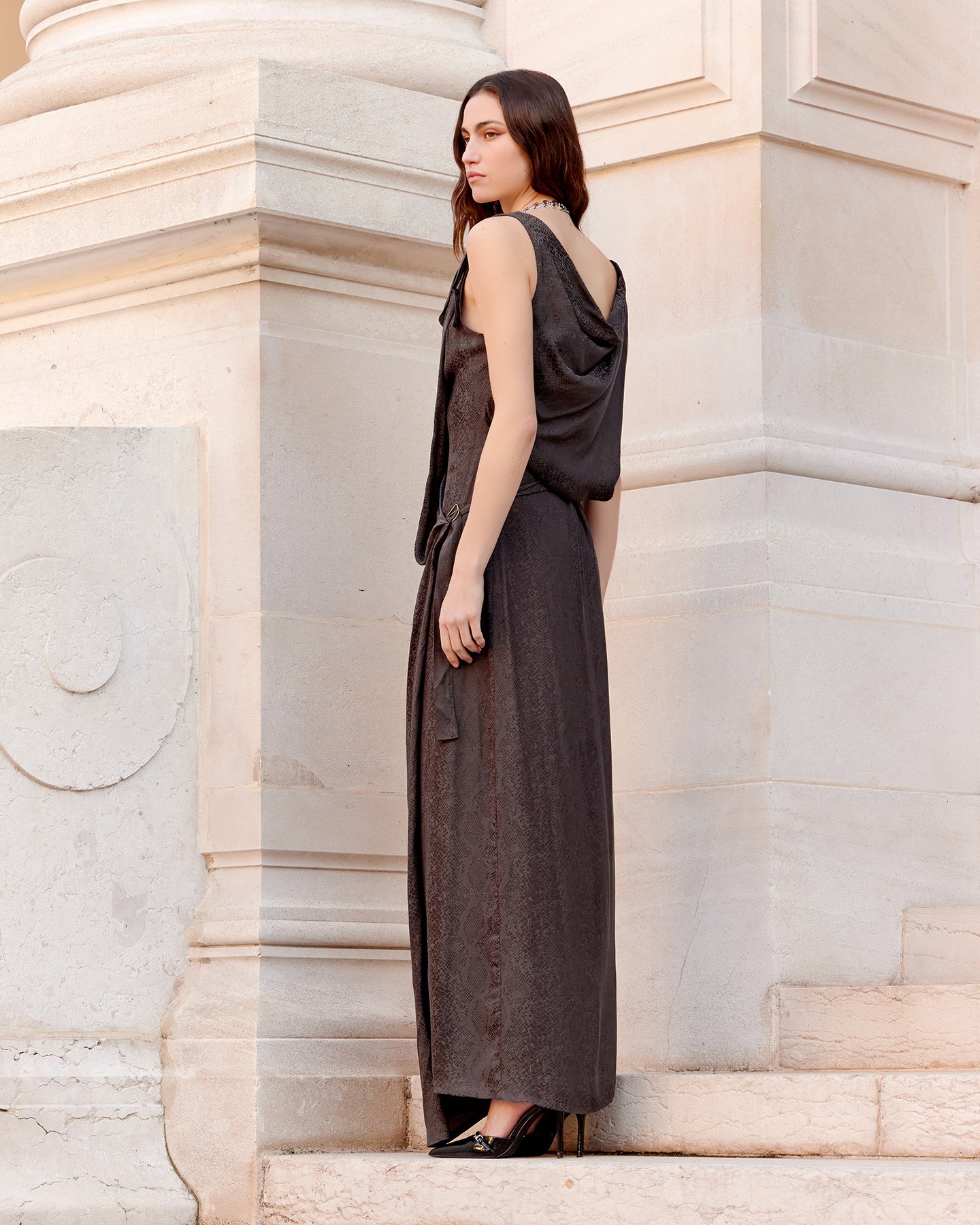Robe noire longue habillée imprimé fondu reptile - Robes Mes Demoiselles