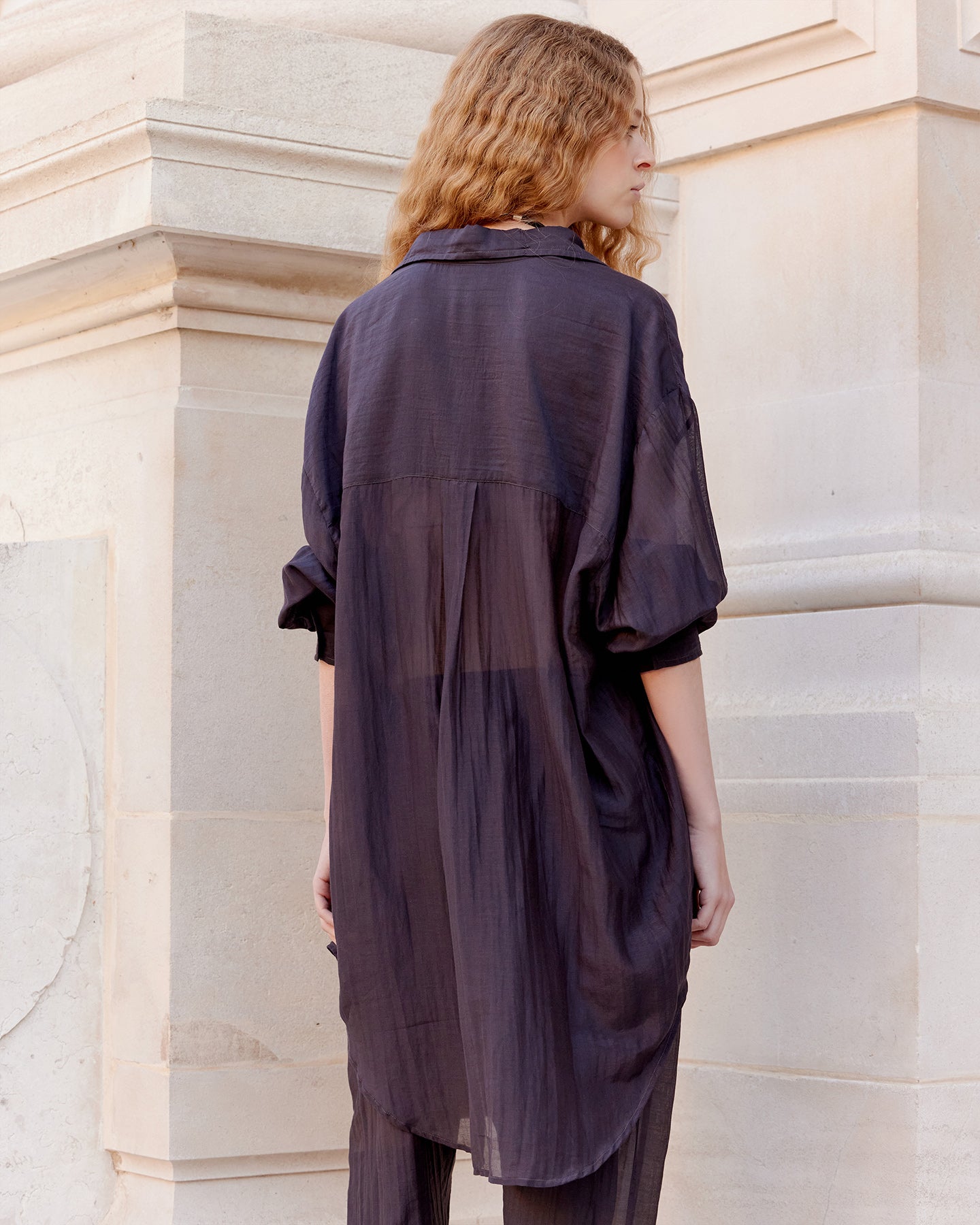 Chemise Lao - Gris Violine : Chemise souple et longue en gaze de coton et soie grise Mes Demoiselles