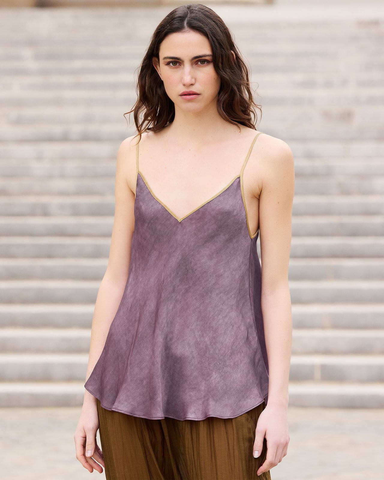 Top en soie lilas fines bretelles - Chemises & tops Mes Demoiselles - Image 1