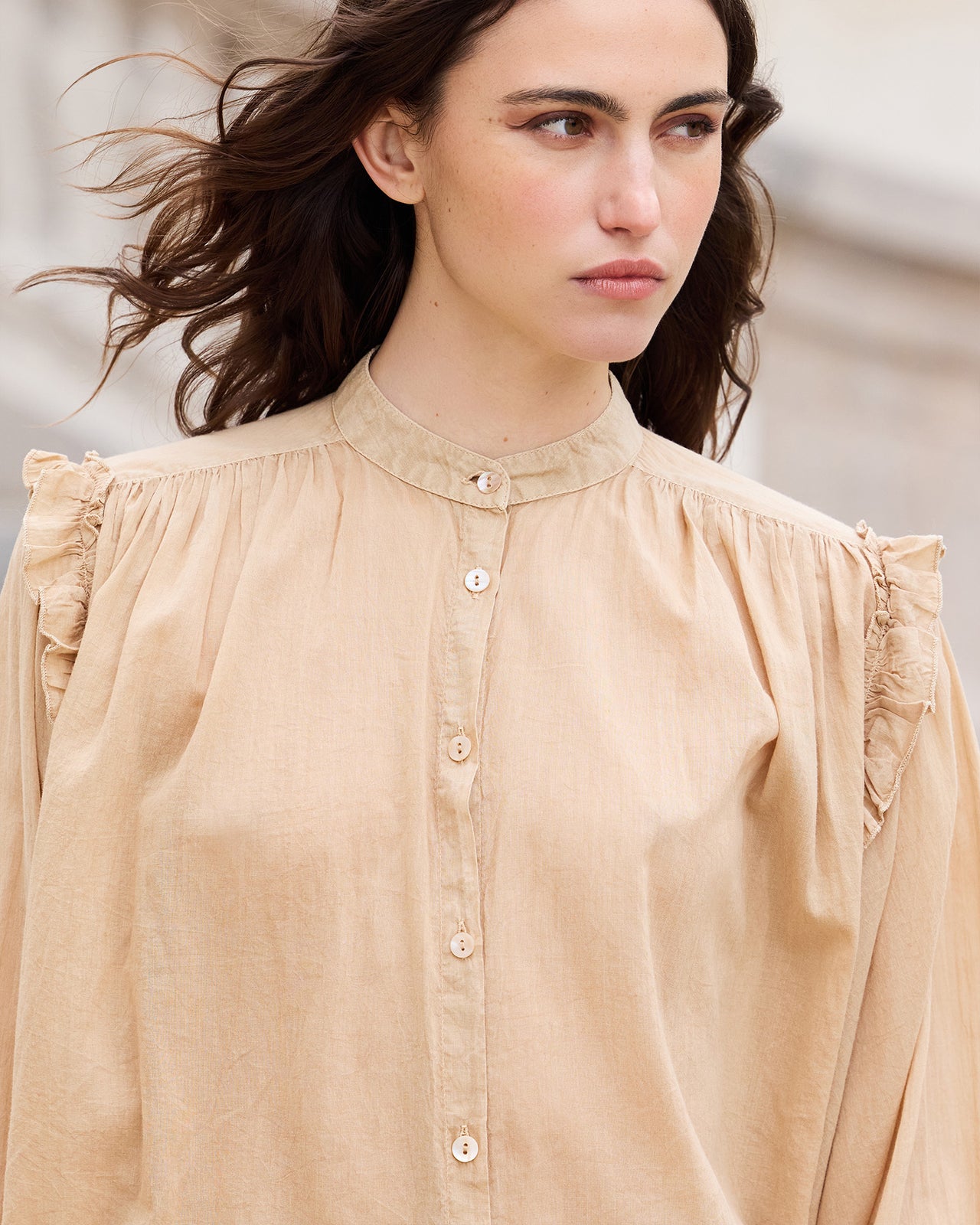 Chemise Sati - Beige : Chemise douce beige en voile de coton Mes Demoiselles - Image 4