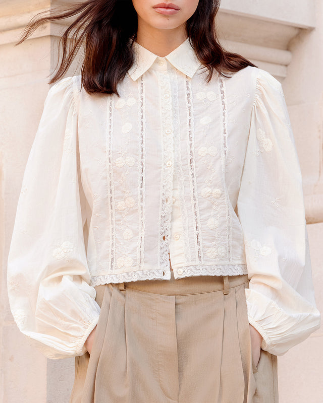 Chemise Sauge - Blanc : Chemise courte écru en coton brodé et dentelle Mes Demoiselles - Image 3