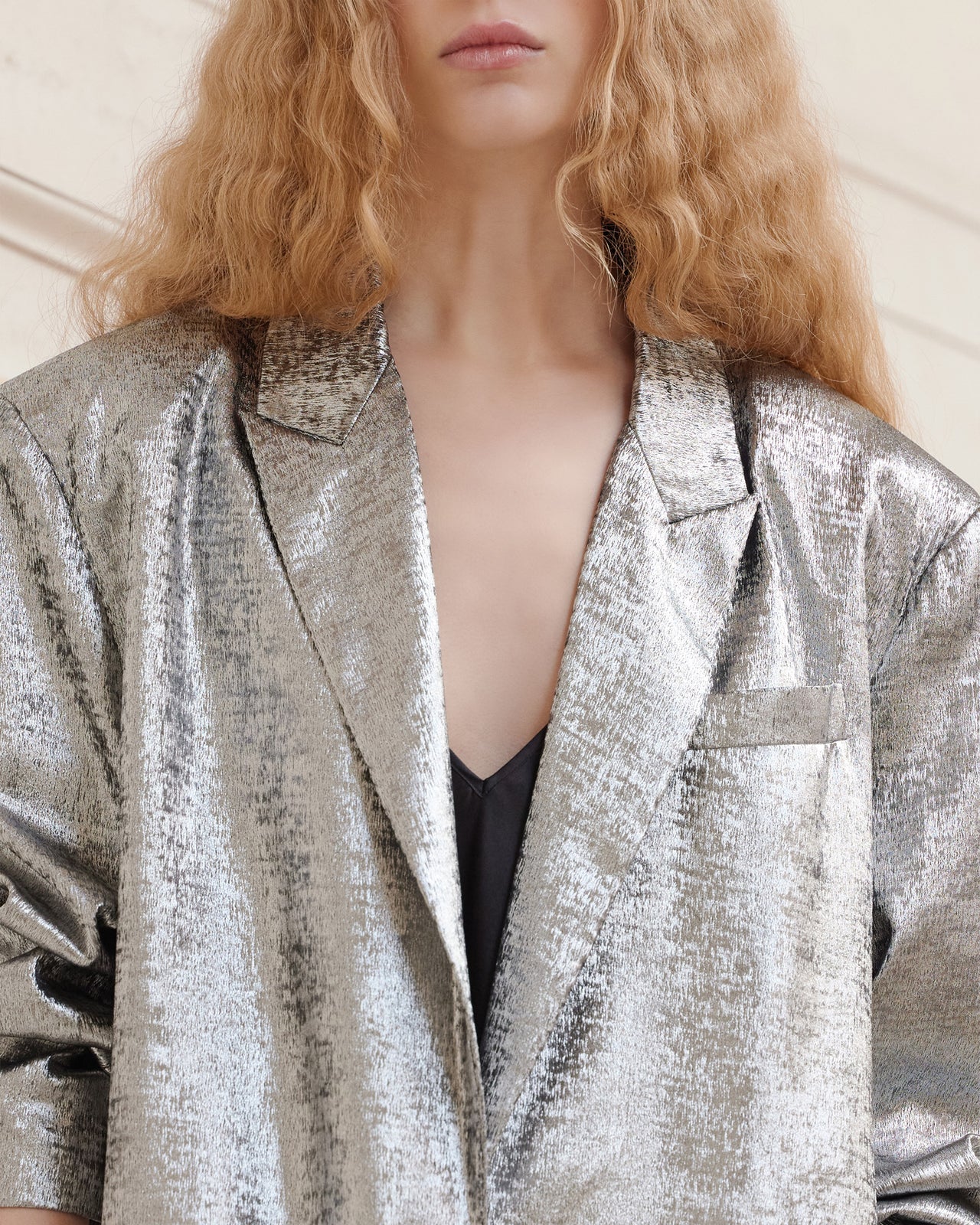 Veste Siane - Argent : Veste souple et oversize argent en velvet brillant Mes Demoiselles - Image 4