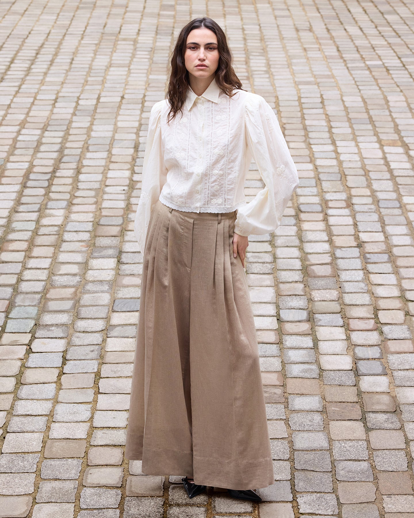 Pantalon raffiné à pinces beige - Pantalons & combinaisons Mes Demoiselles