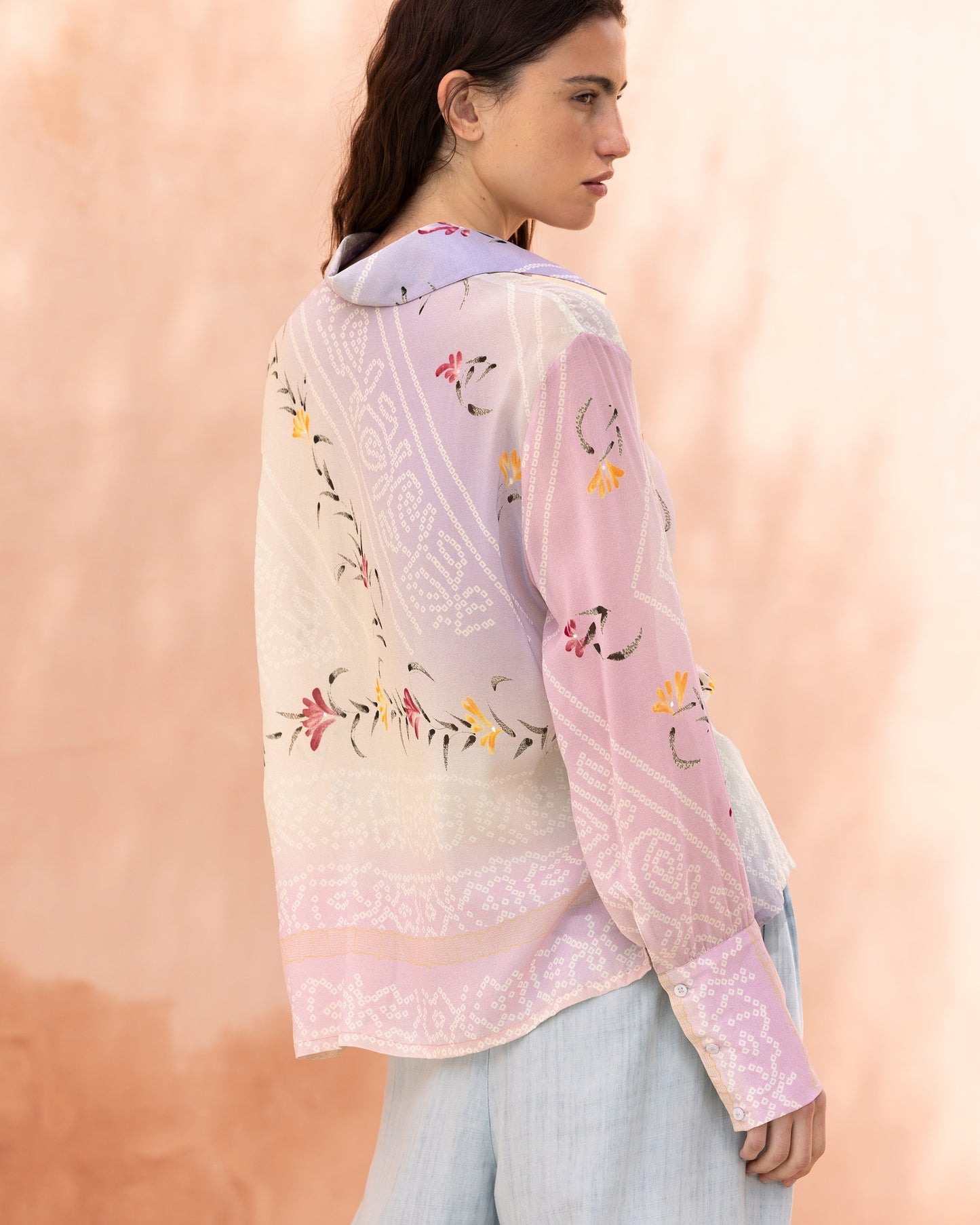 Chemise Gales - Rose : Chemisier en soie ivoire et rose imprimé artistique Mes Demoiselles