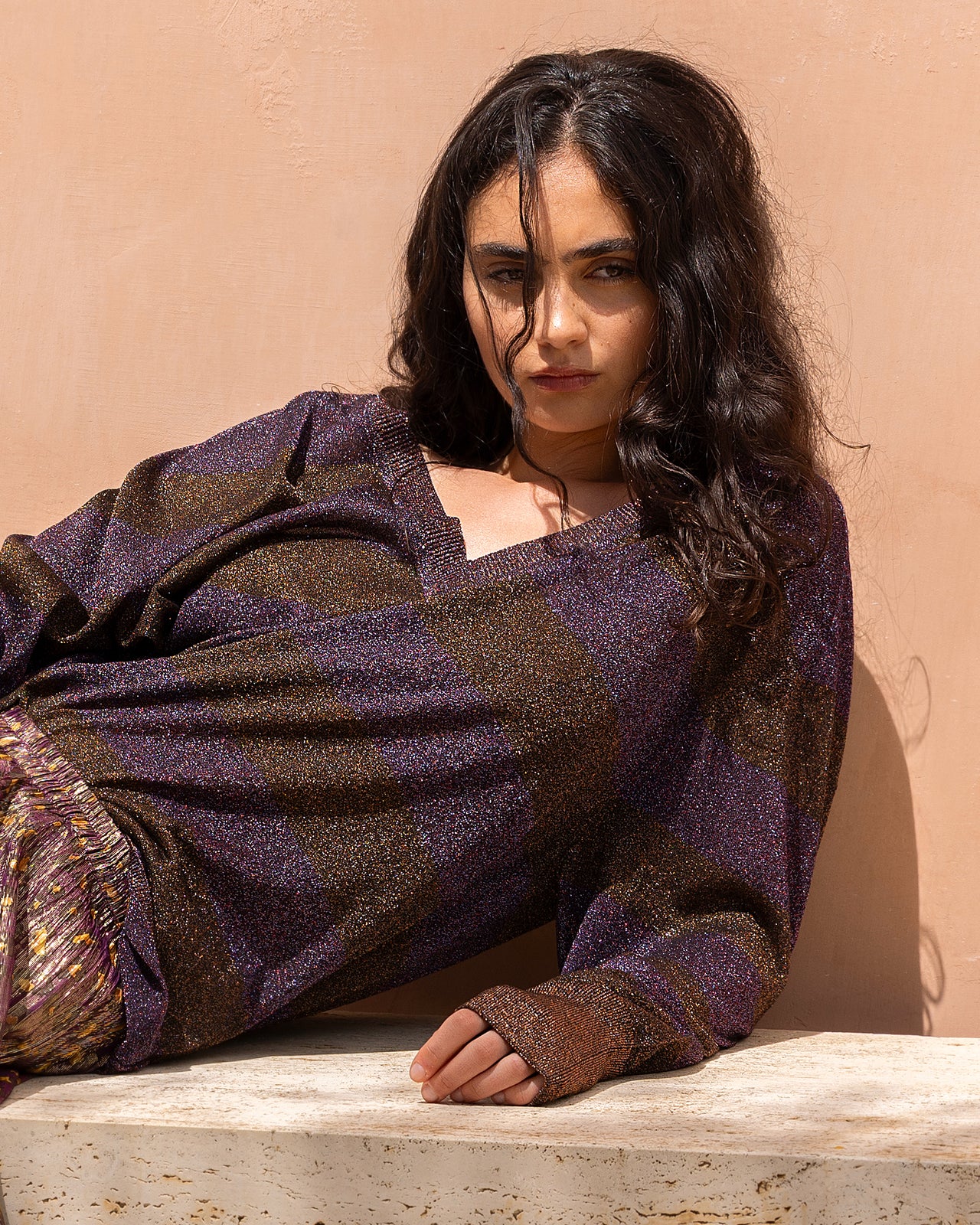 Pull Movik - Violet : Pull col V en fil italien scintillant purple Mes Demoiselles - Image 4