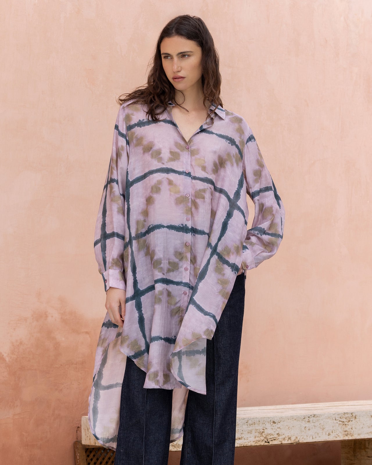 Longue chemise à carreaux tie & dye - Chemises & tops Mes Demoiselles - Image 3