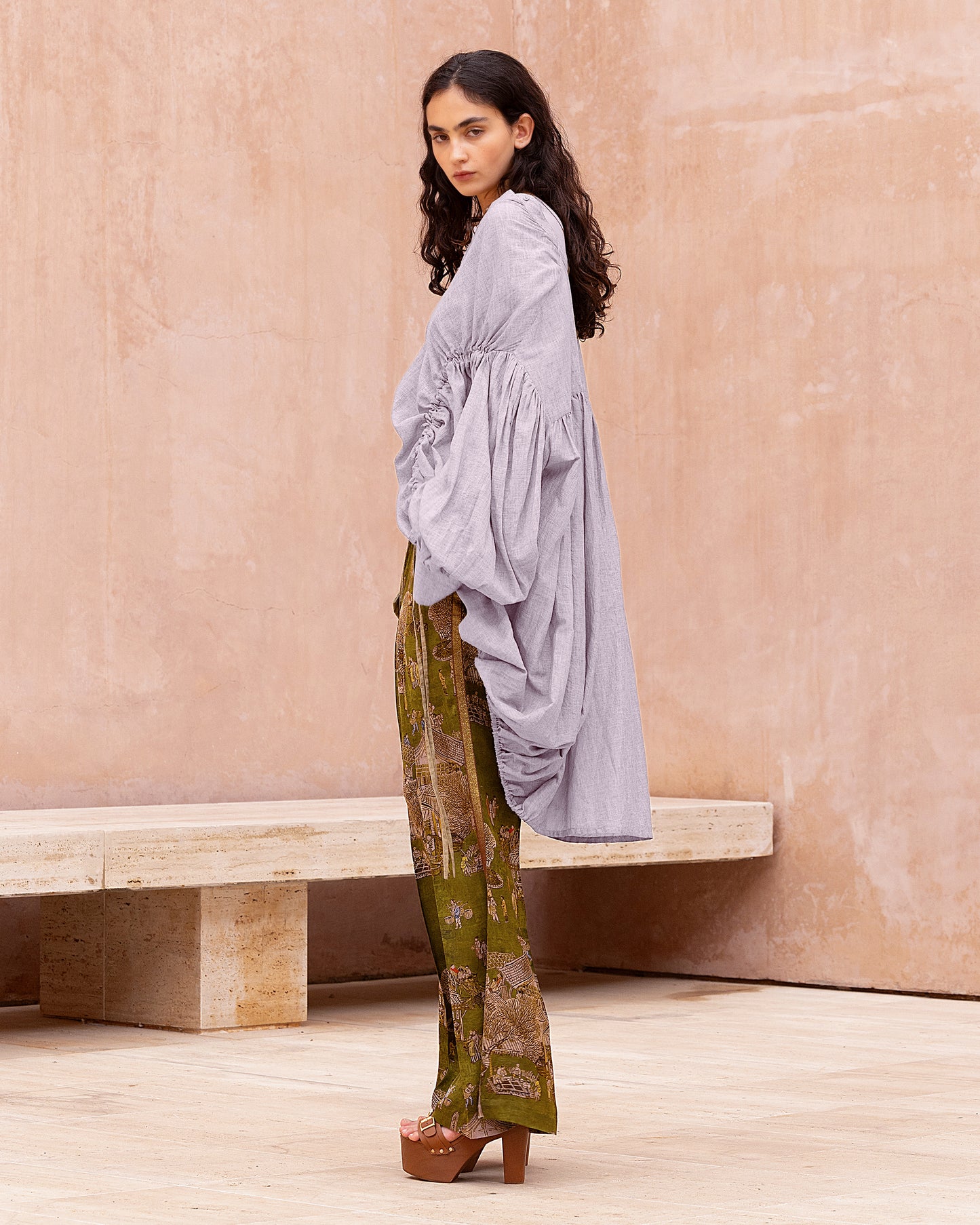 Chemise Ophelia - Lavande : Blouse lavande en voile de coton et détails subtils Mes Demoiselles