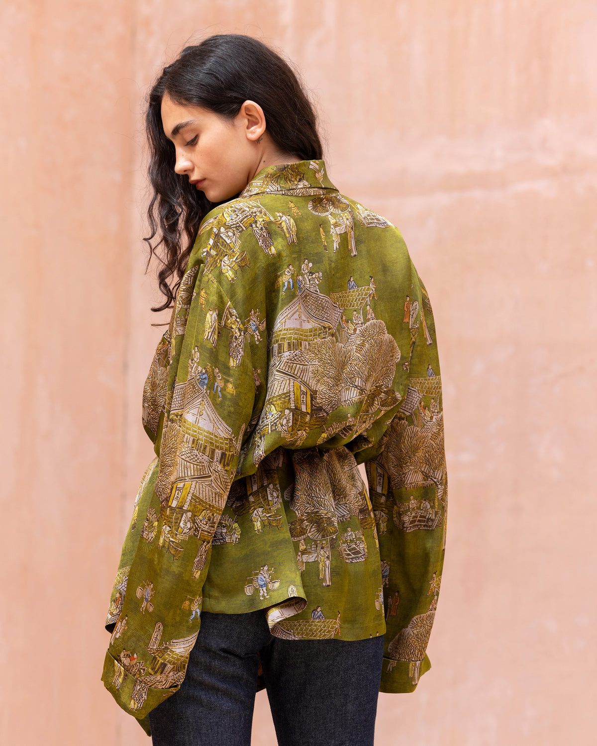 Kimono Pelva - Vert : Kimono en jacquard de viscose imprimé sur fond vert Mes Demoiselles - Image 5