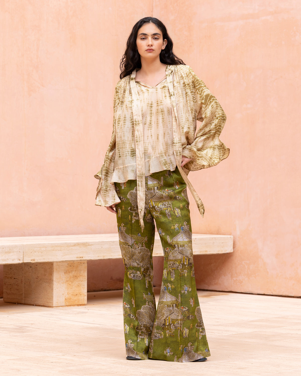 Pantalon patte d’éléphant en jacquard de viscose imprimé sur fond vert - Pantalons & combinaisons Mes Demoiselles