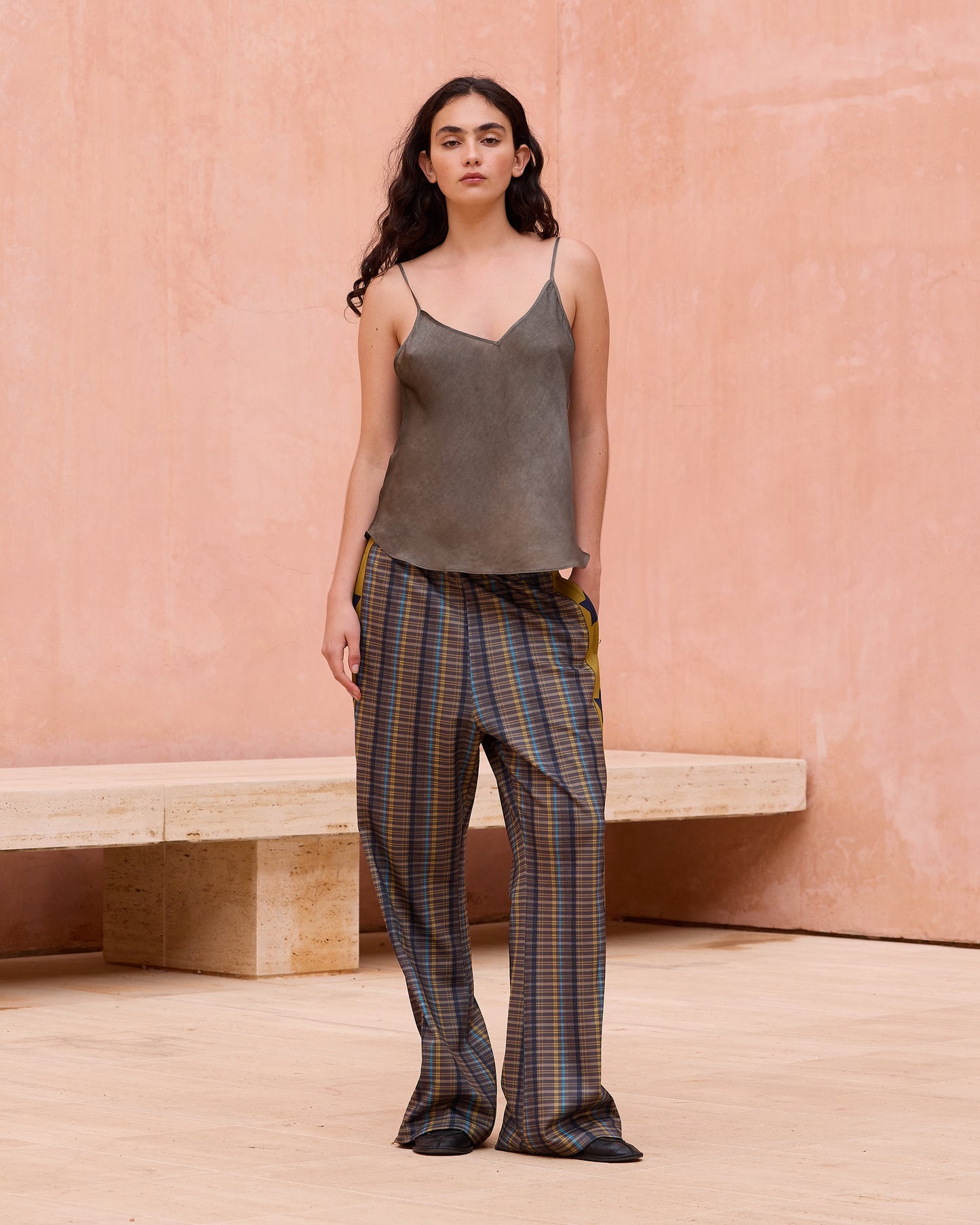 Délicat top en soie charcoal - Chemises & tops Mes Demoiselles