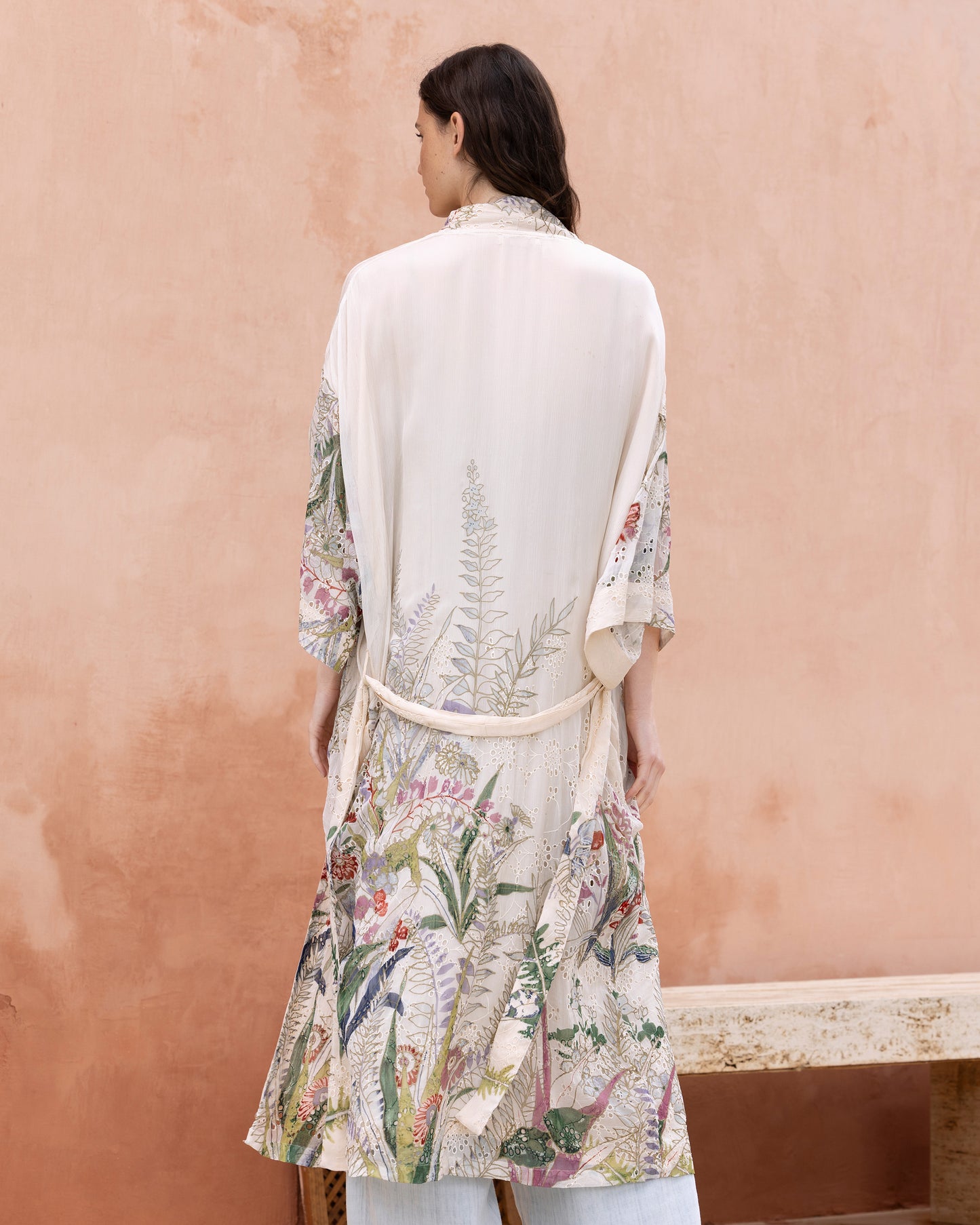 Kimono en viscose gaufrée et broderie anglaise - Kimonos & ponchos Mes Demoiselles