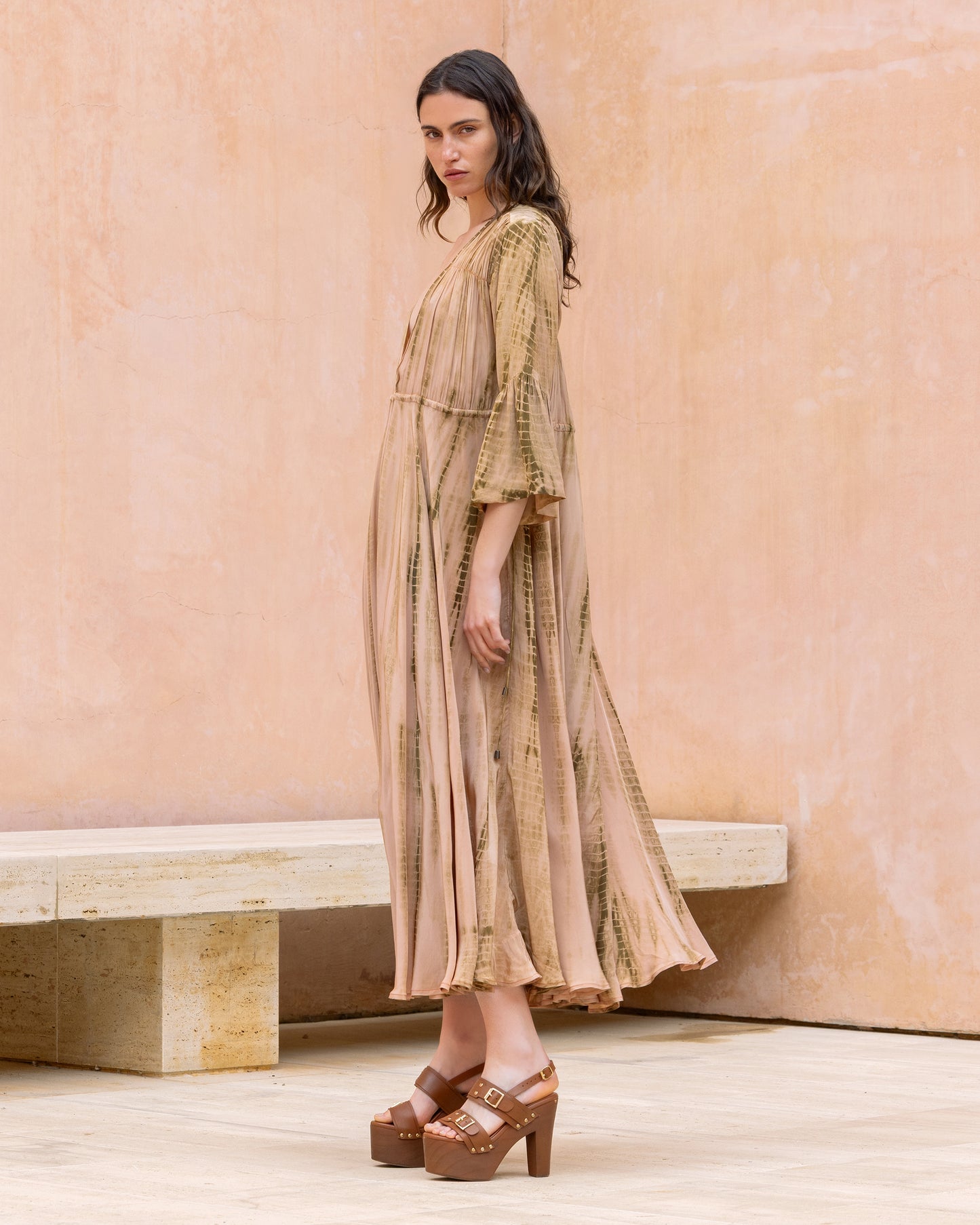 Robe Calm - Beige : Robe midi en viscose shiny tie & dye Mes Demoiselles