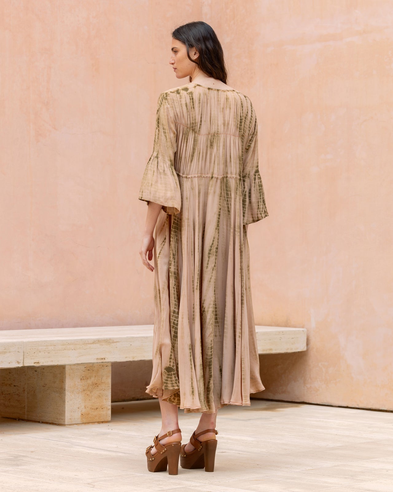Robe Calm - Beige : Robe midi en viscose shiny tie & dye Mes Demoiselles - Image 6