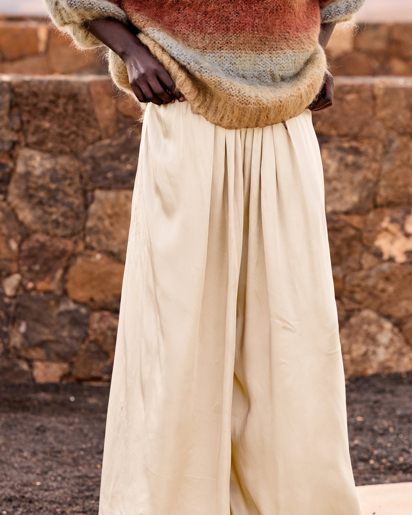 Pantalon large en viscose satinée – Ivoire - Pantalons & combinaisons Mes Demoiselles