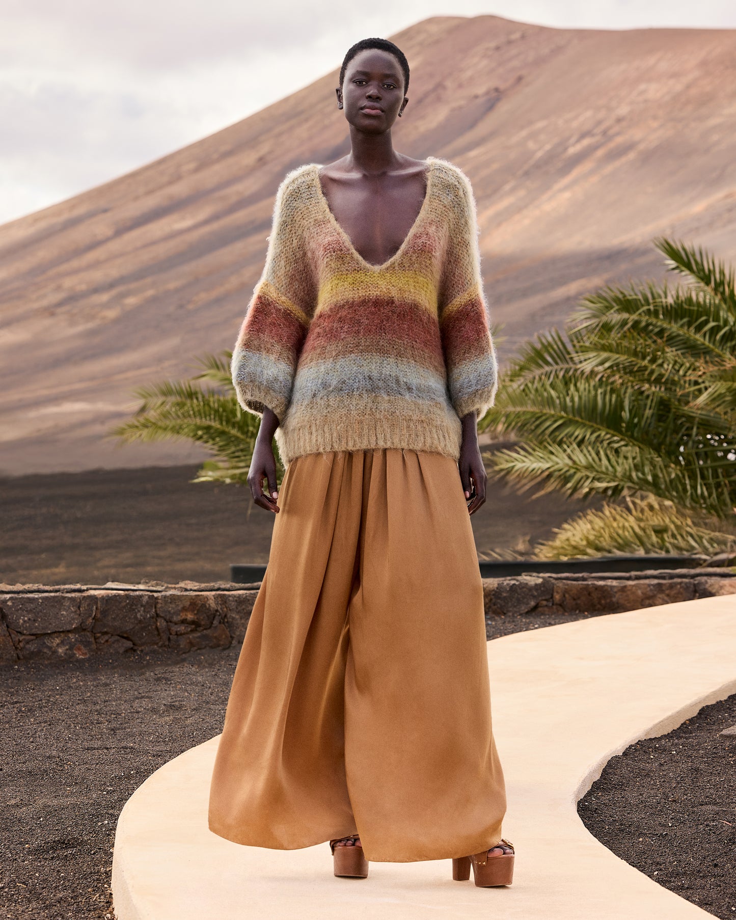 Pull Stuti - Marron : Pull court en mohair brossé – Dégradé bleu vert Mes Demoiselles