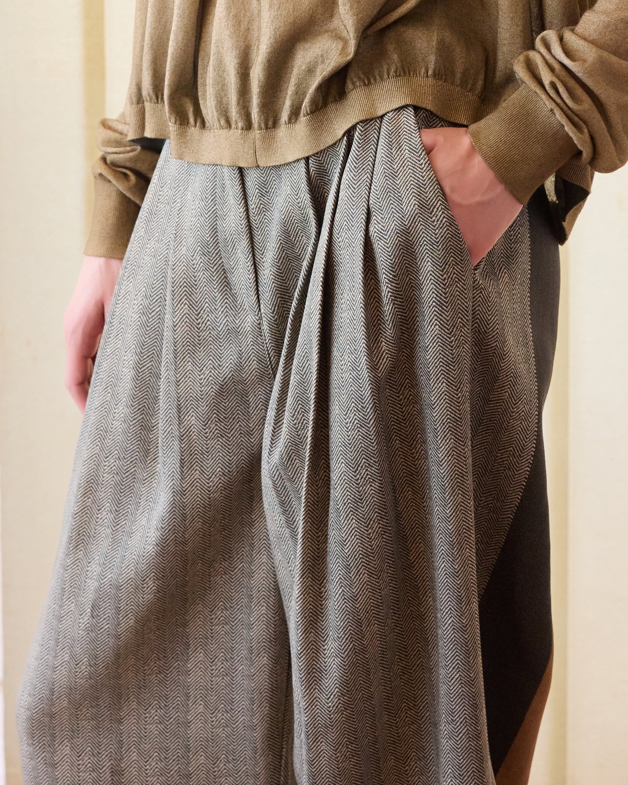 Aria Pants - Gray - Image 8