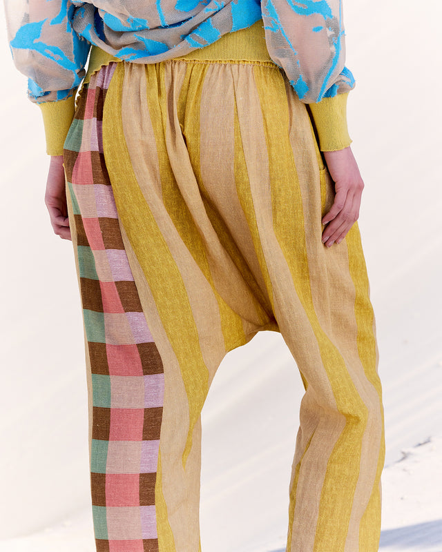 Pantalon sarouel en soie fine et naturelle rayé jaune - Pantalons & combinaisons Mes Demoiselles - Image 2
