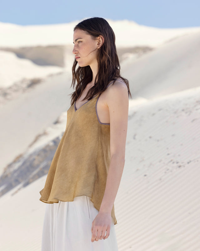 Top Mila - Ocre : Top en soie ocre fines bretelles Mes Demoiselles - Image 3