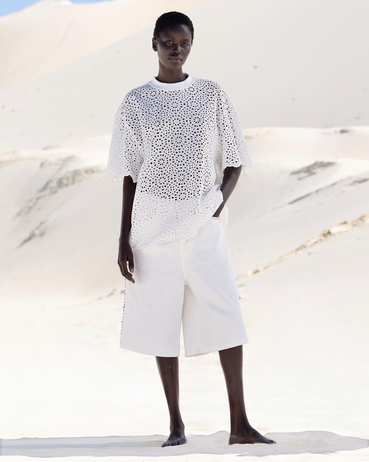 Top Rodesian - Blanc : Long tee - shirt en broderie anglaise blanche Mes Demoiselles