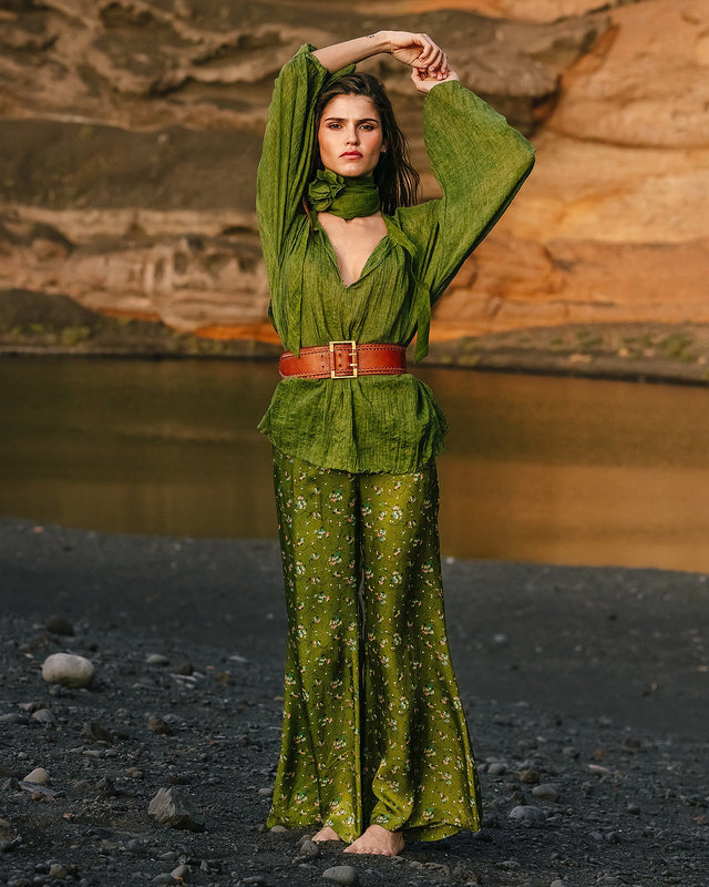 Pantalon coupe légèrement flare, imprimé floral, taille élastiquée - Pantalons & combinaisons Mes Demoiselles - Image 1