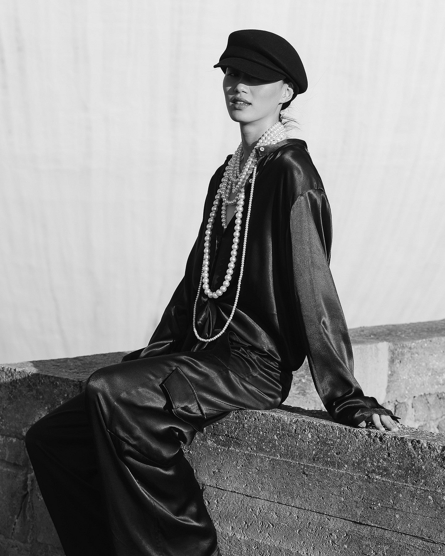 Pantalon Silma - Noir : Pantalon noir long et ample avec poches côtés Mes Demoiselles