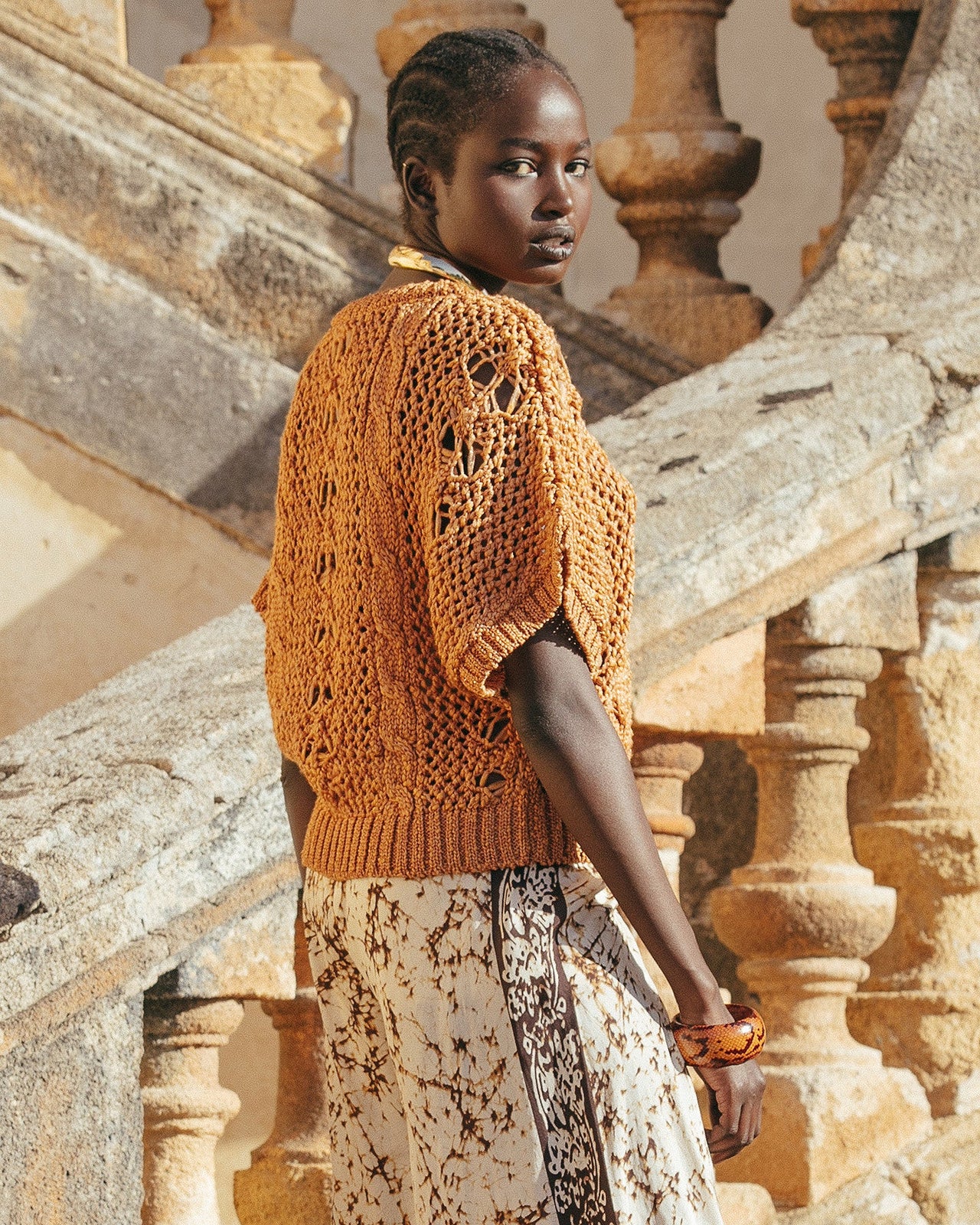 Pull Capria - Ocre : Tricot en tissage ajouré ocre Mes Demoiselles - Image 4