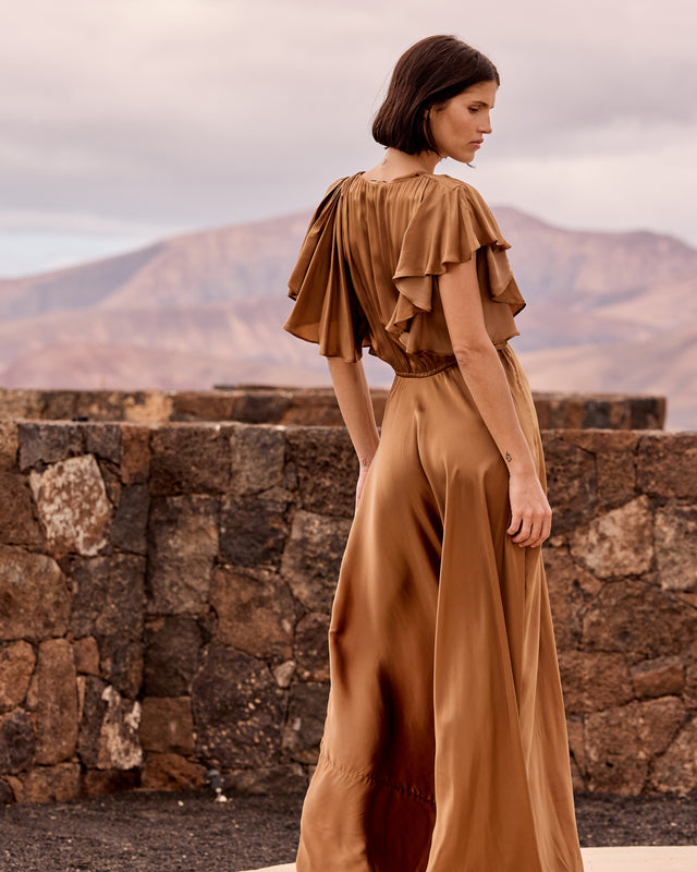 Robe Cascais - Caramel : Robe longue fluide en satin – Caramel Mes Demoiselles - Image 3