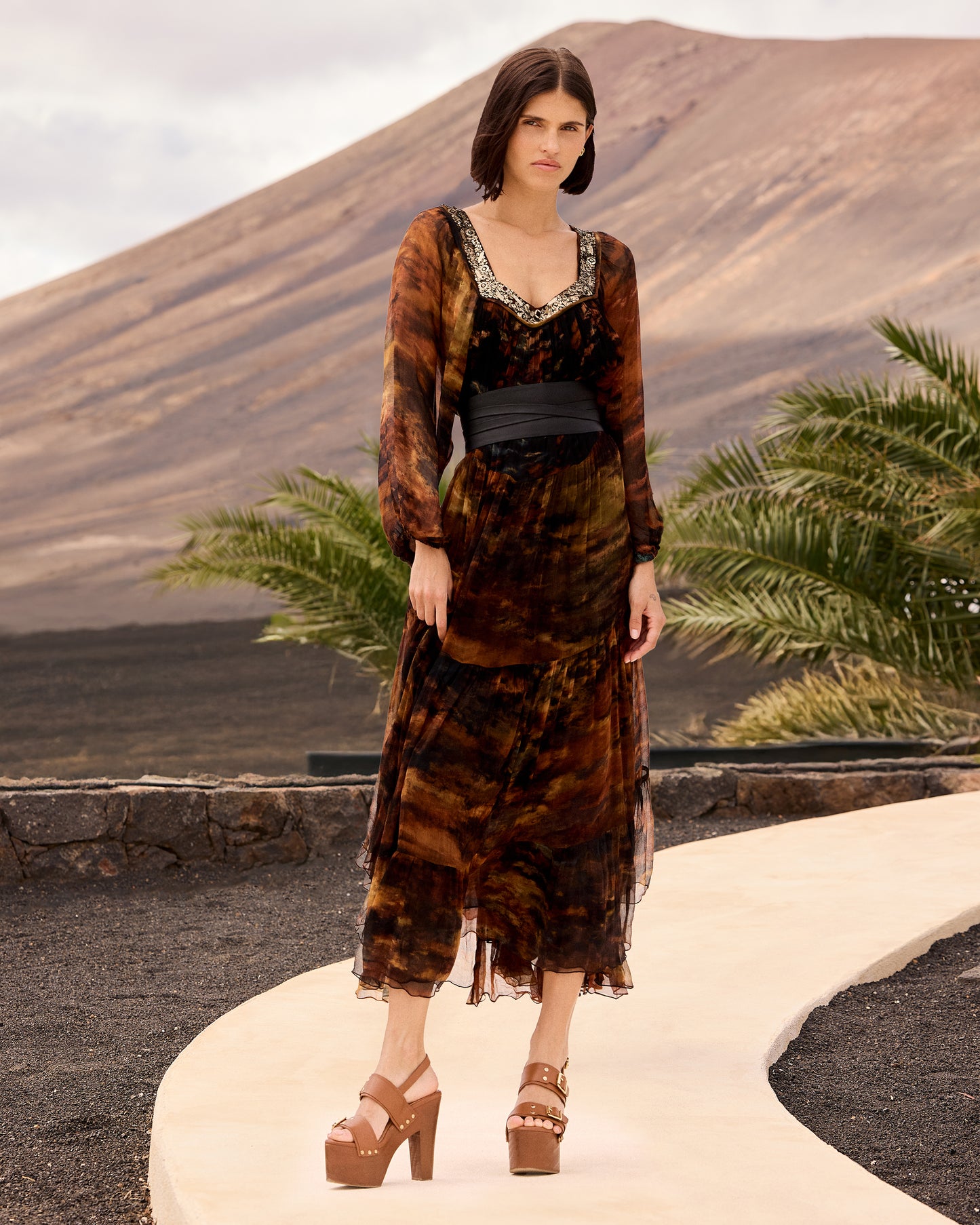 Robe longue en viscose chiffon tie & dye – Multicolore - Robes Mes Demoiselles