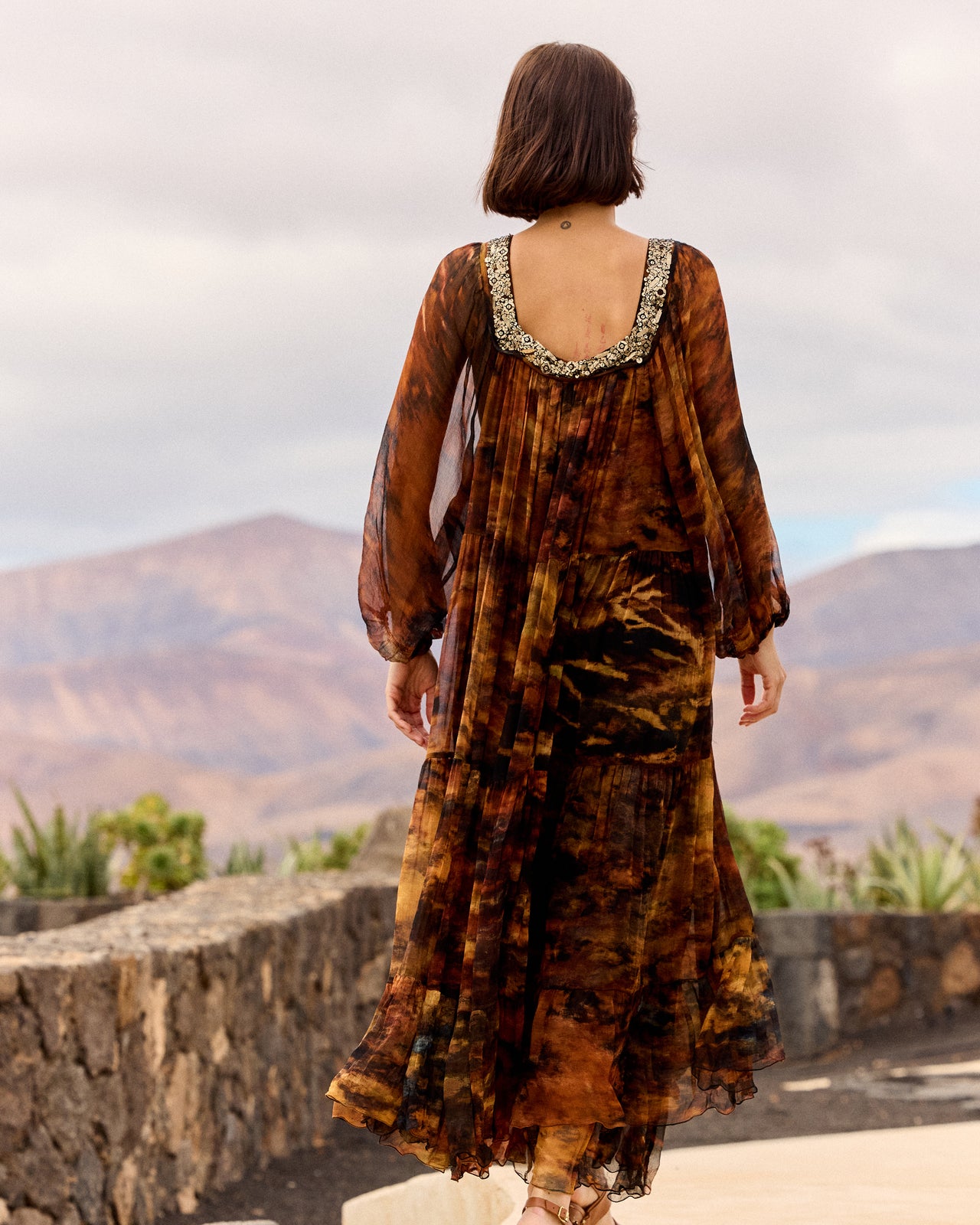 Robe longue en viscose chiffon tie & dye – Multicolore - Robes Mes Demoiselles - Image 2