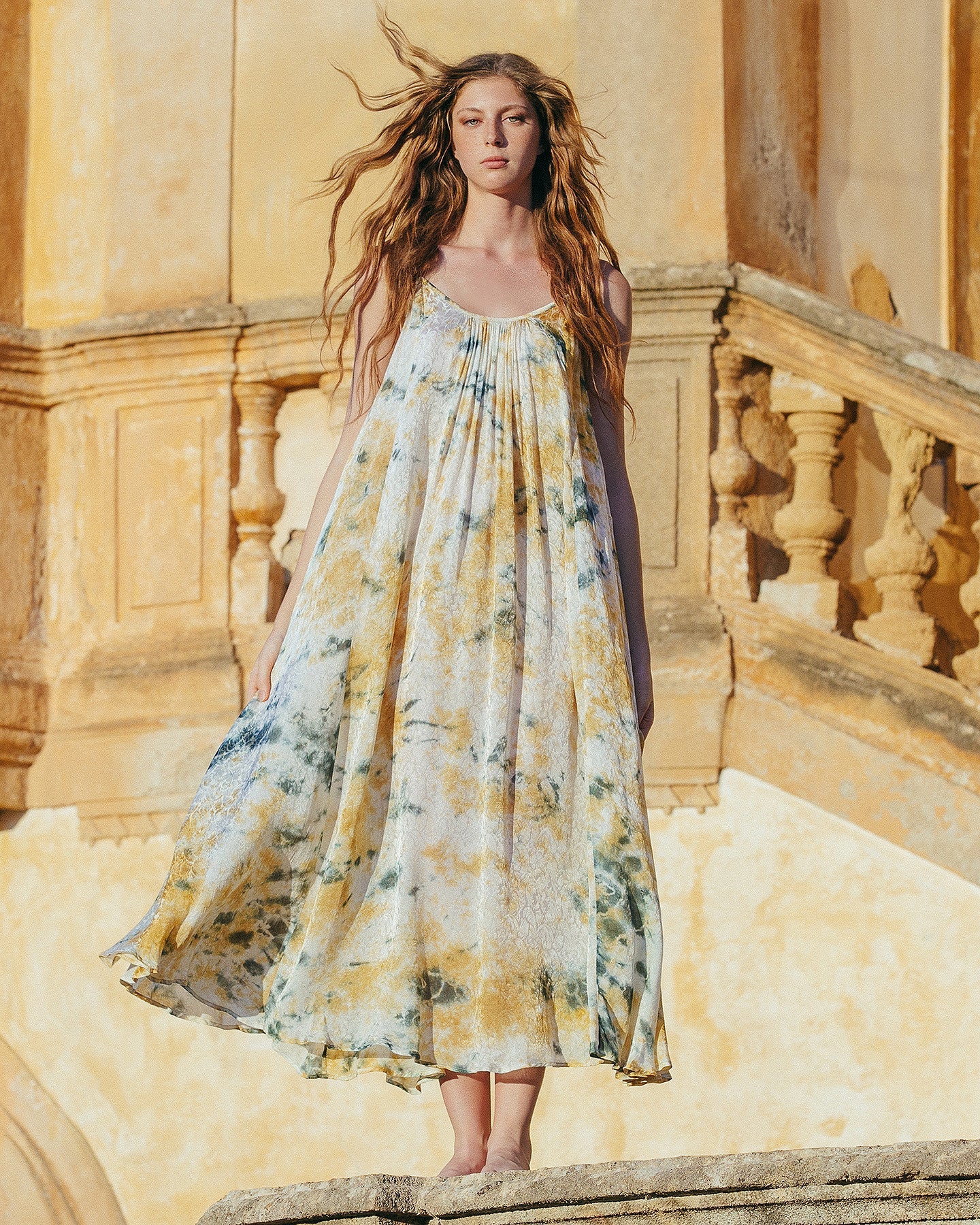 Robe Ivol - Ocre : Longue robe à bretelles imprimée tye&dye Mes Demoiselles