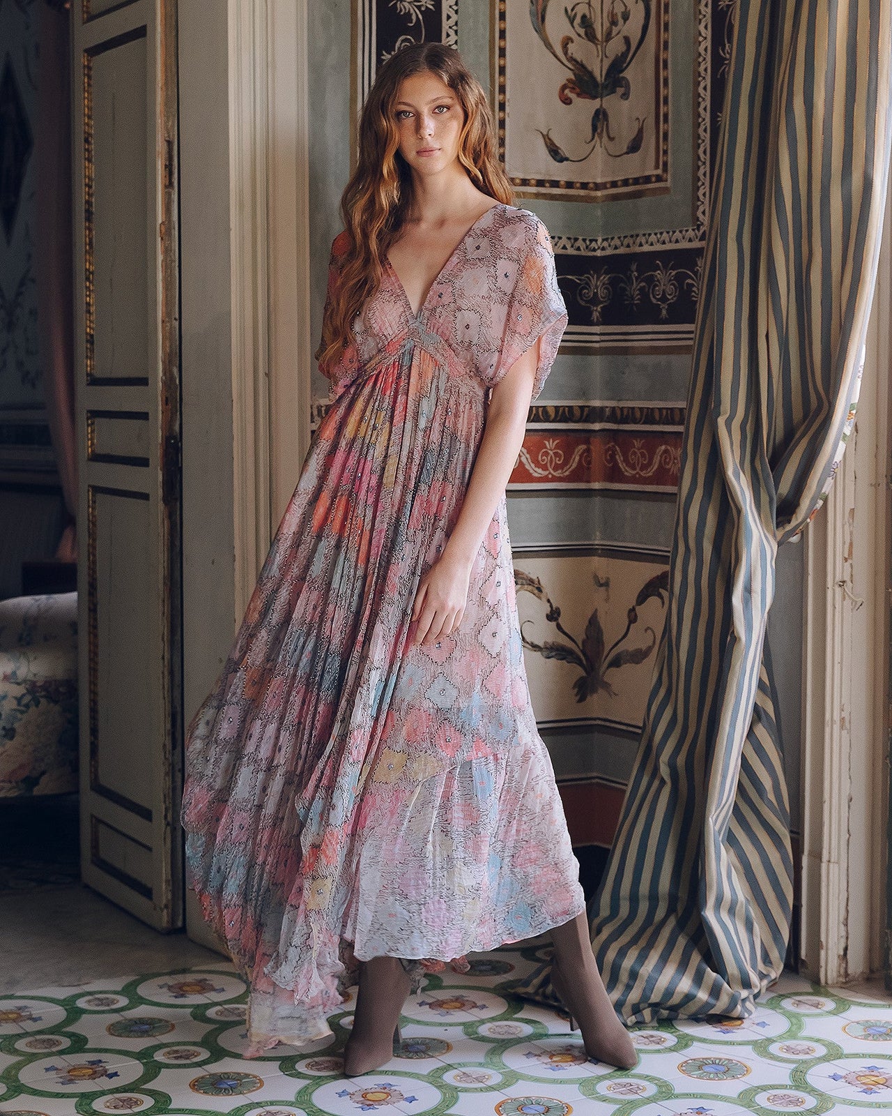 Robe longue féminine en viscose crinkled - Robes Mes Demoiselles - Image 3