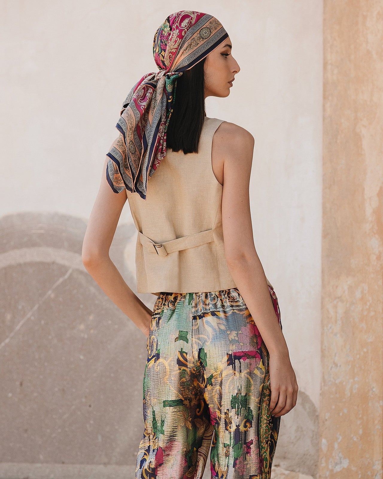 Veste Garbo - Beige : Gilet en lin tissé lurex doré Mes Demoiselles - Image 6
