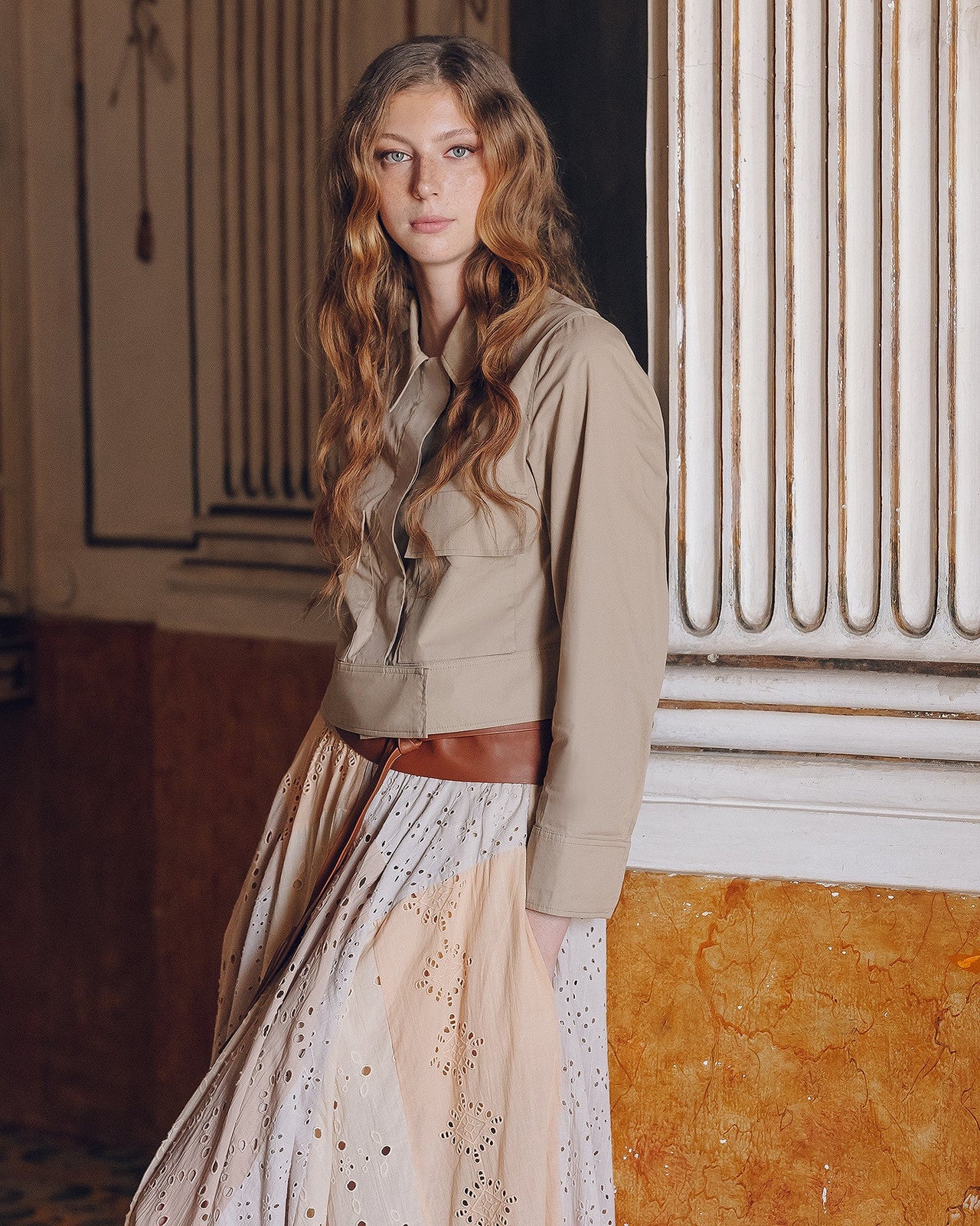Veste Pinell - Sable : Blouson court sable en popeline de coton craquante Mes Demoiselles - Image 5